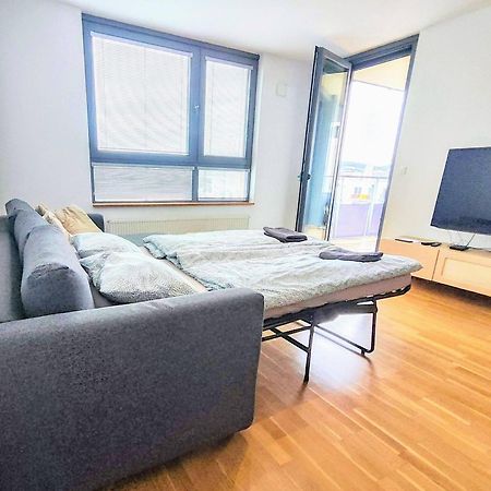 Mills - Free Parking - Balcony With City View - Close To Nivy Mall Bratislava Eksteriør bilde