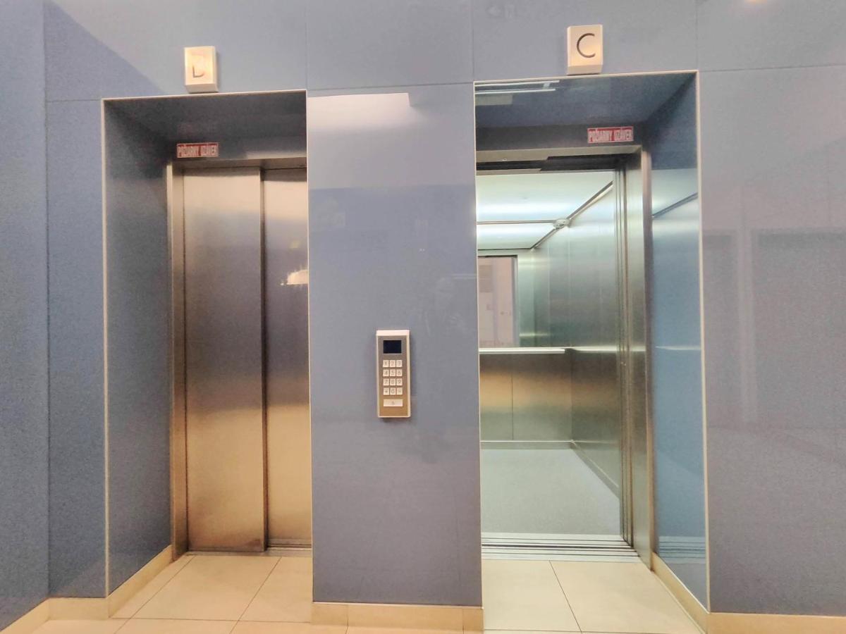 Mills - Free Parking - Balcony With City View - Close To Nivy Mall Bratislava Eksteriør bilde