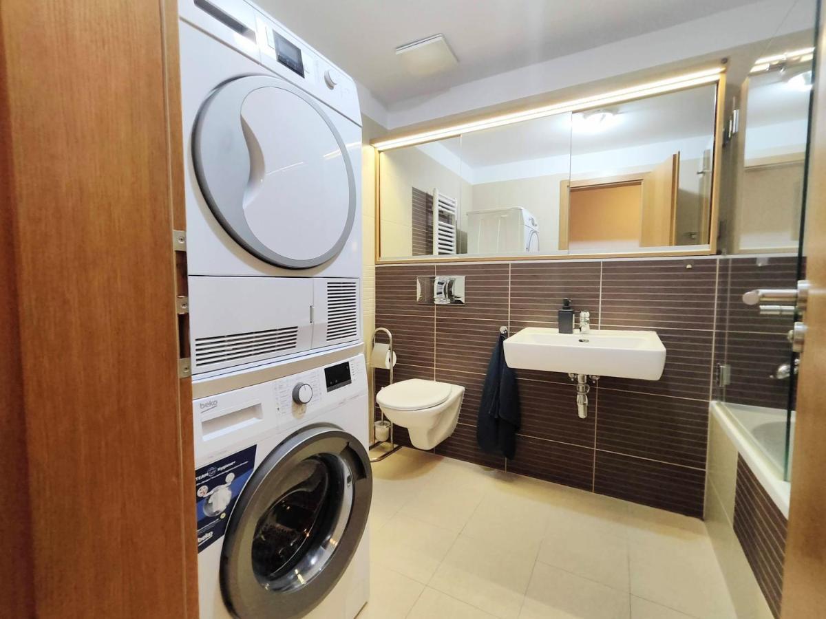 Mills - Free Parking - Balcony With City View - Close To Nivy Mall Bratislava Eksteriør bilde